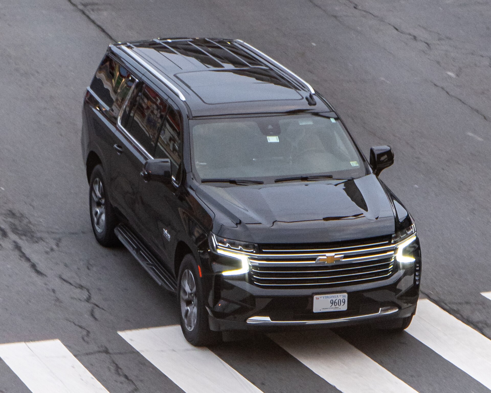 Chevrolet Suburban, large American SUV
