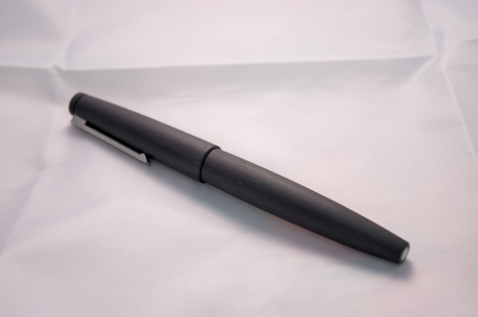 Lamy 2000 fountain pen in black Makrolon with brushed metal